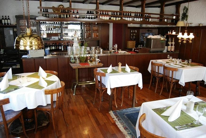 Paciello Restaurant Hotel Велберт Екстериор снимка